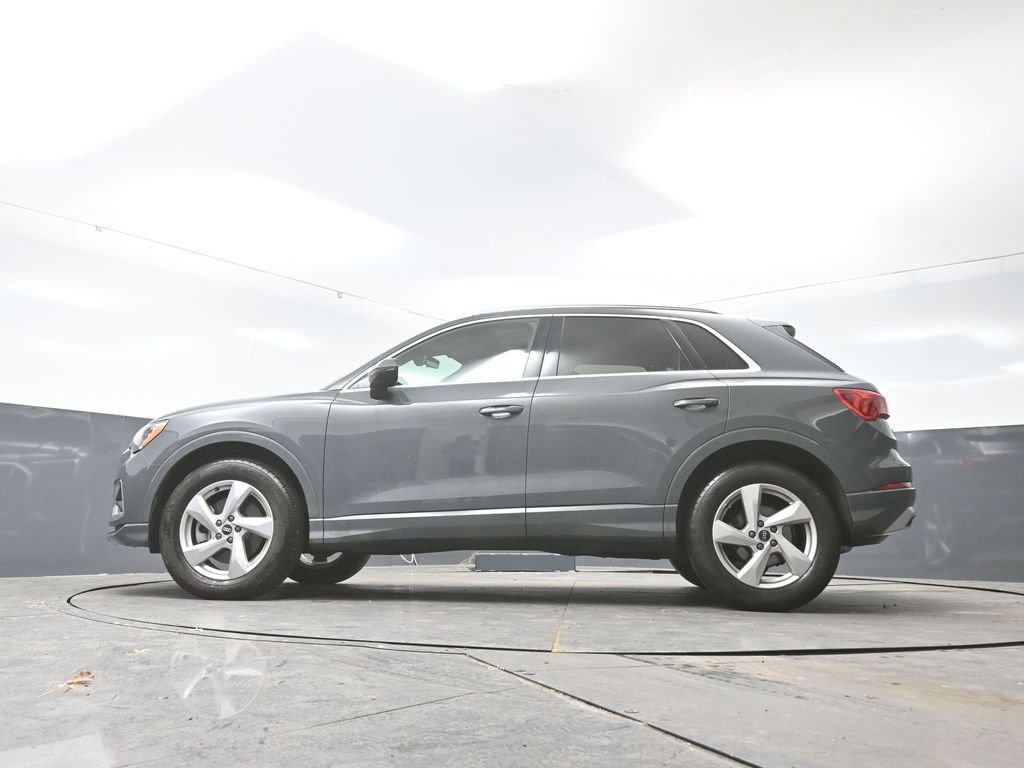 Used 2021 Audi Q3 2.0T Premium image 27