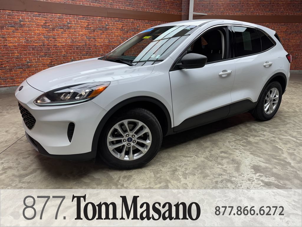 Certified 2022 Ford Escape SE w/ Convenience Package FWD video 1