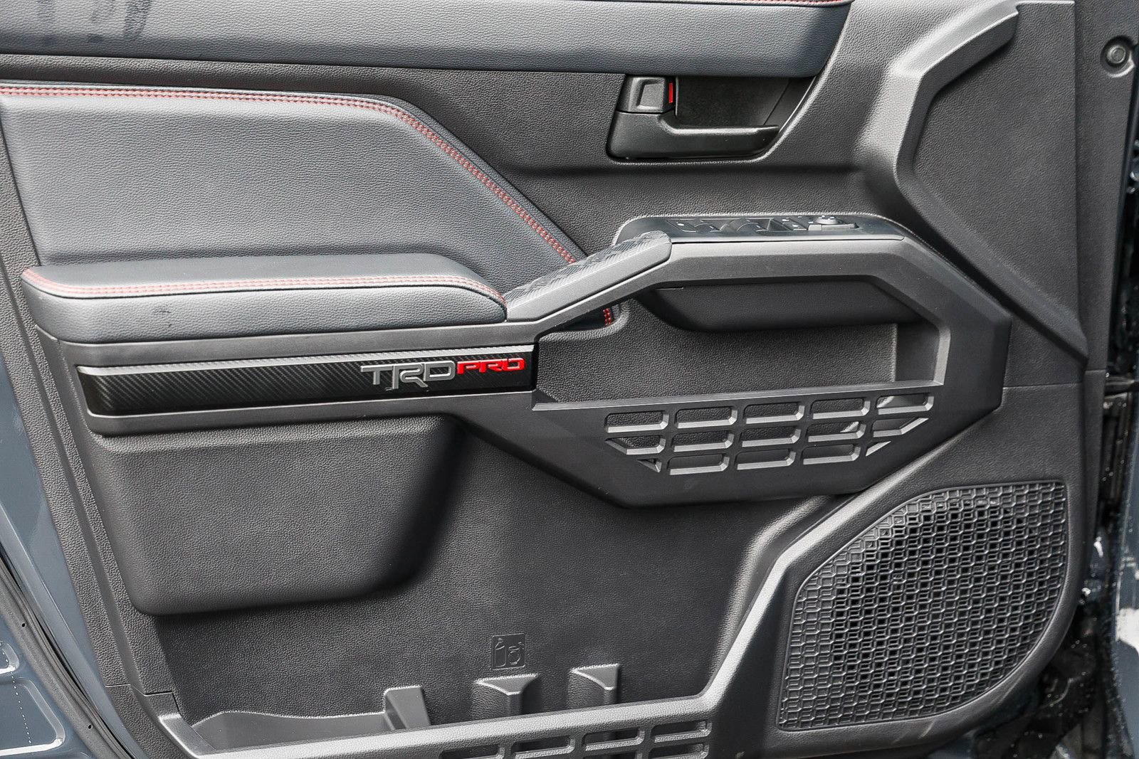 Used 2025 Toyota Tacoma TRD Pro image 21