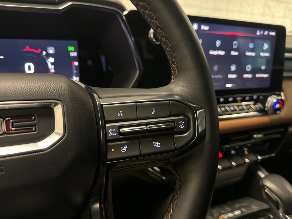 Used 2023 GMC Canyon AT4 w/ AT4 Premium Package image 28