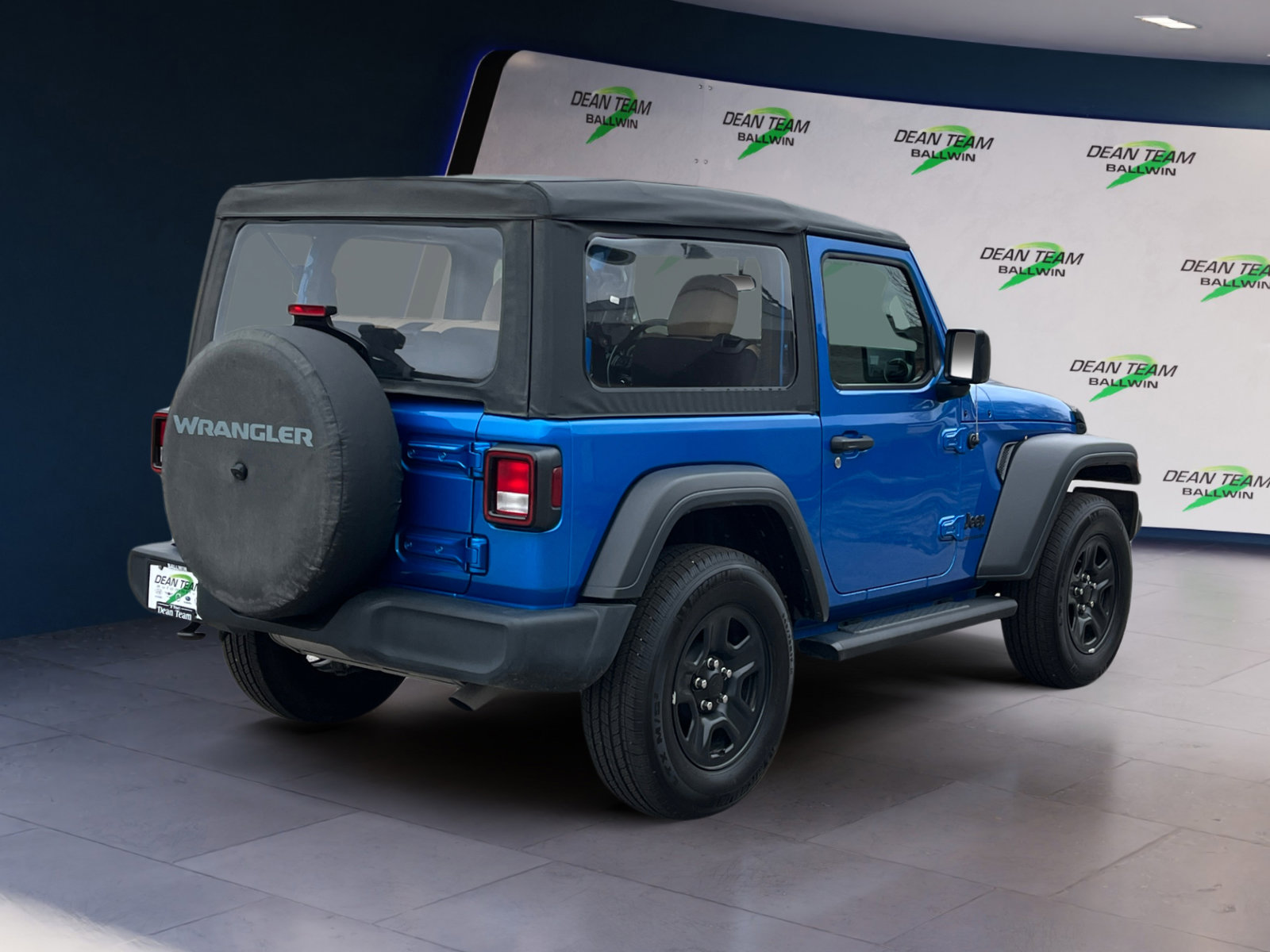 Used 2022 Jeep Wrangler Sport AWD/4WD image 9