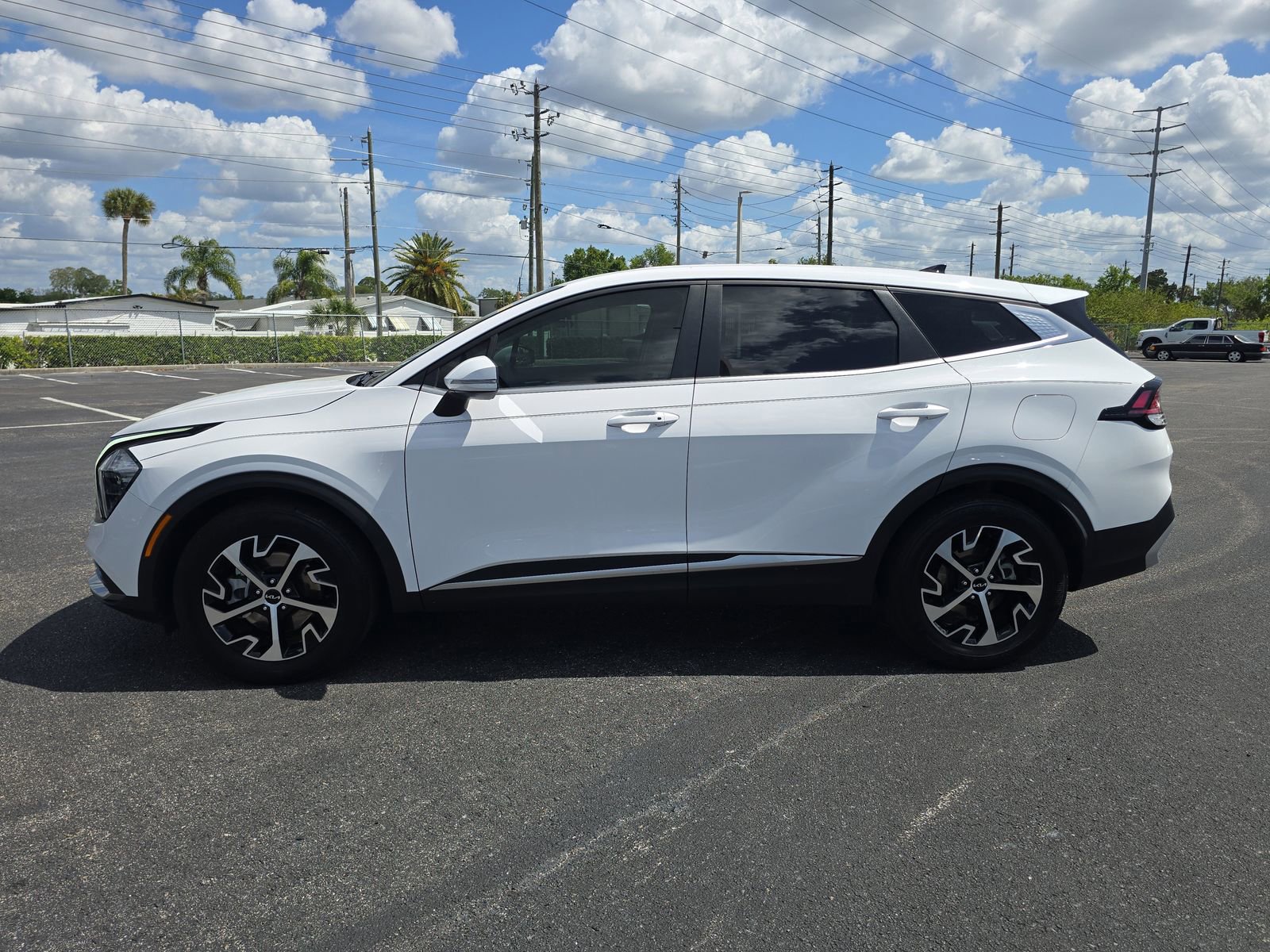 Used 2023 Kia Sportage EX image 6