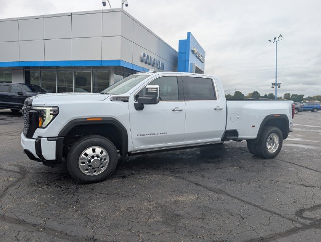 New 2026 GMC Sierra 3500 Denali Ultimate AWD/4WD image 4