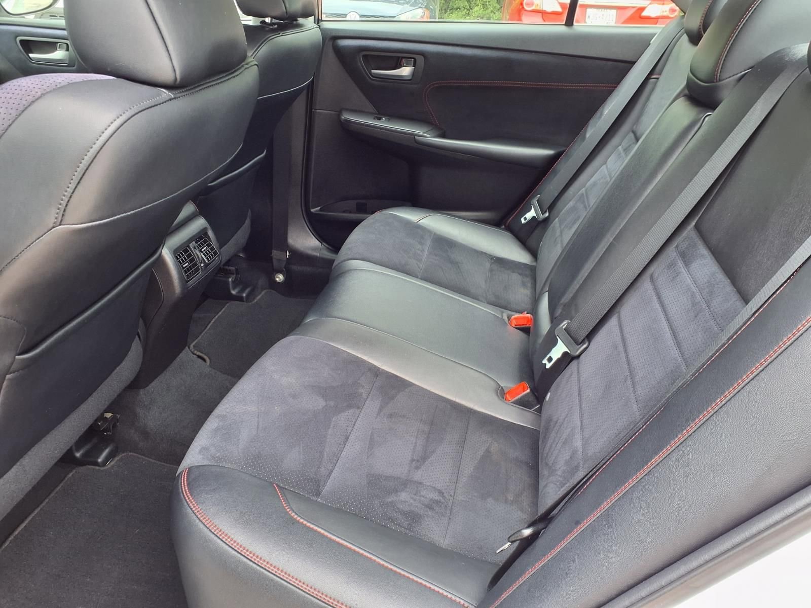 Used 2016 Toyota Camry XSE w/ Moonroof Package FWD image 7