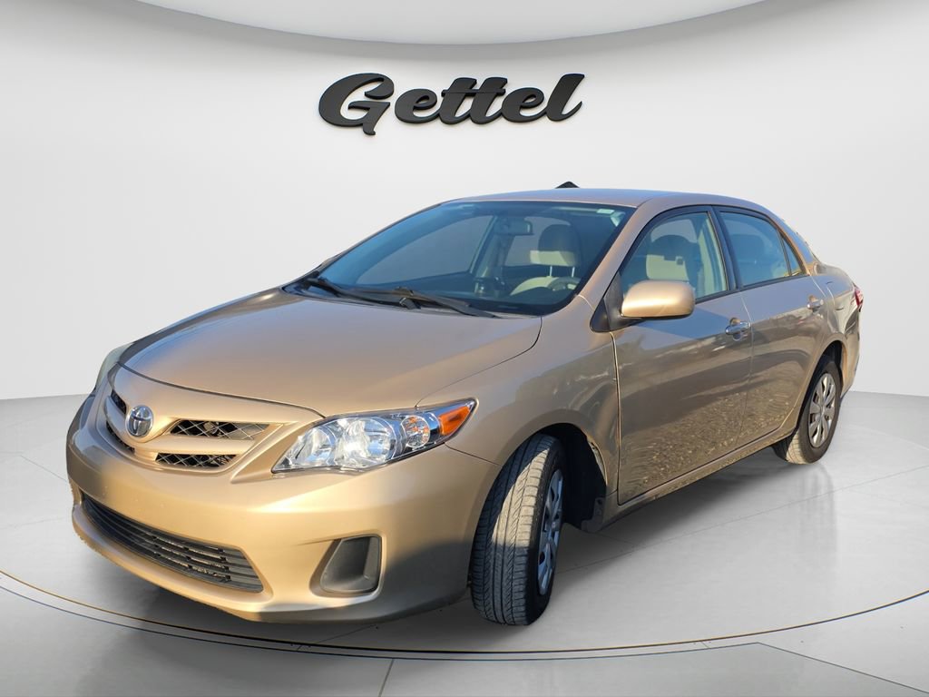 Used 2011 Toyota Corolla LE image 1