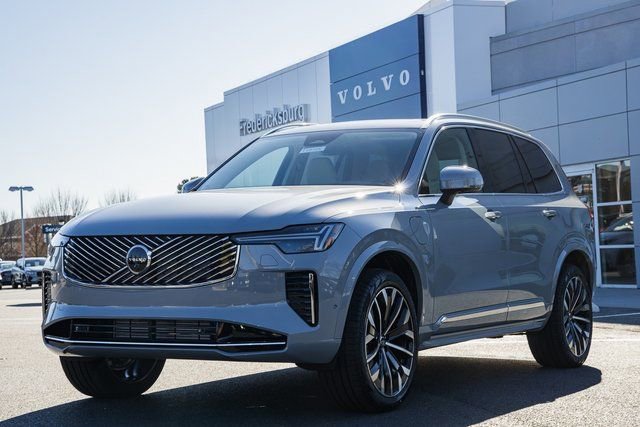 New 2026 Volvo XC90 T8 Ultra w/ Protection Package Premier image 3