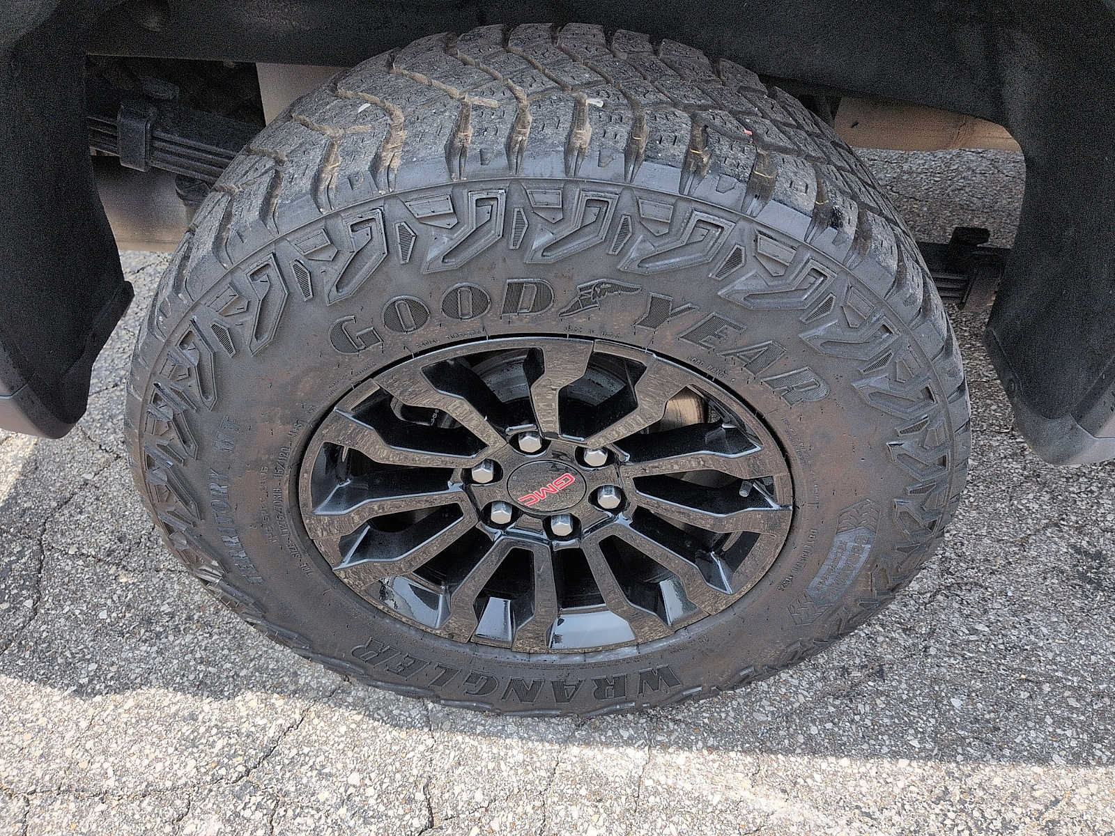 Used 2023 GMC Sierra 1500 AT4X AWD/4WD image 9