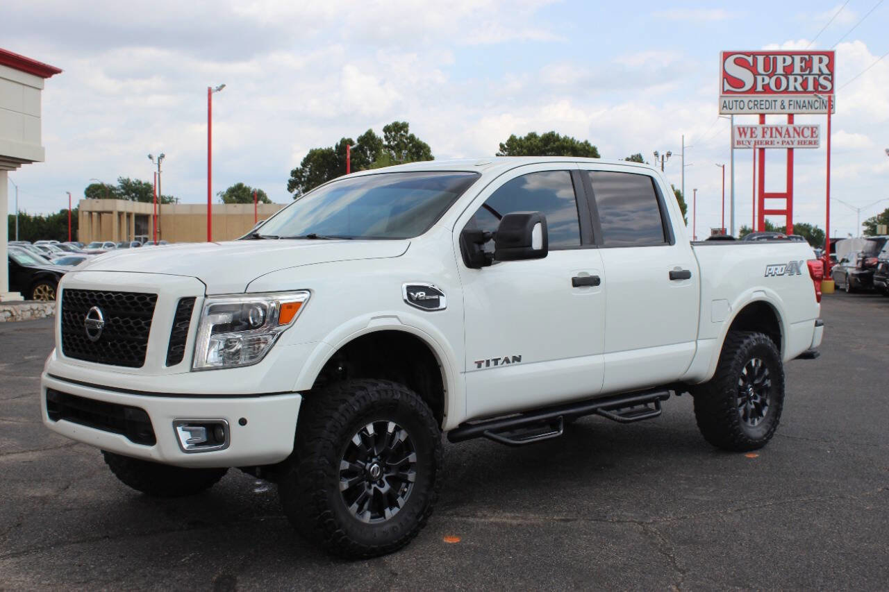Used 2017 Nissan Titan PRO-4X image 7