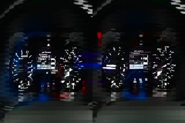 Used 2017 Ford Explorer XLT image 19