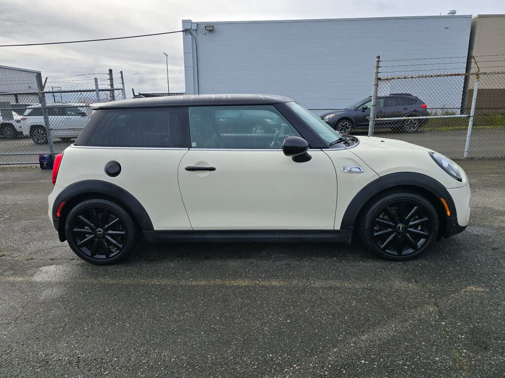 Used 2019 MINI Cooper S w/ Storage Package image 9