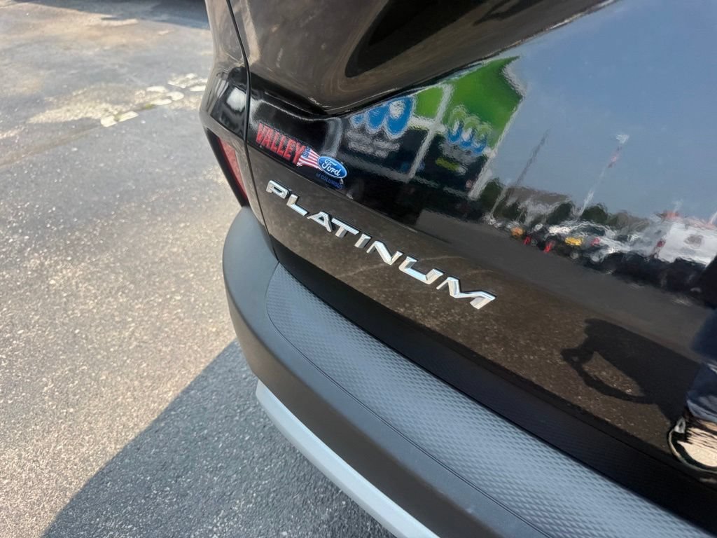 Certified 2024 Ford Escape Platinum AWD/4WD image 47