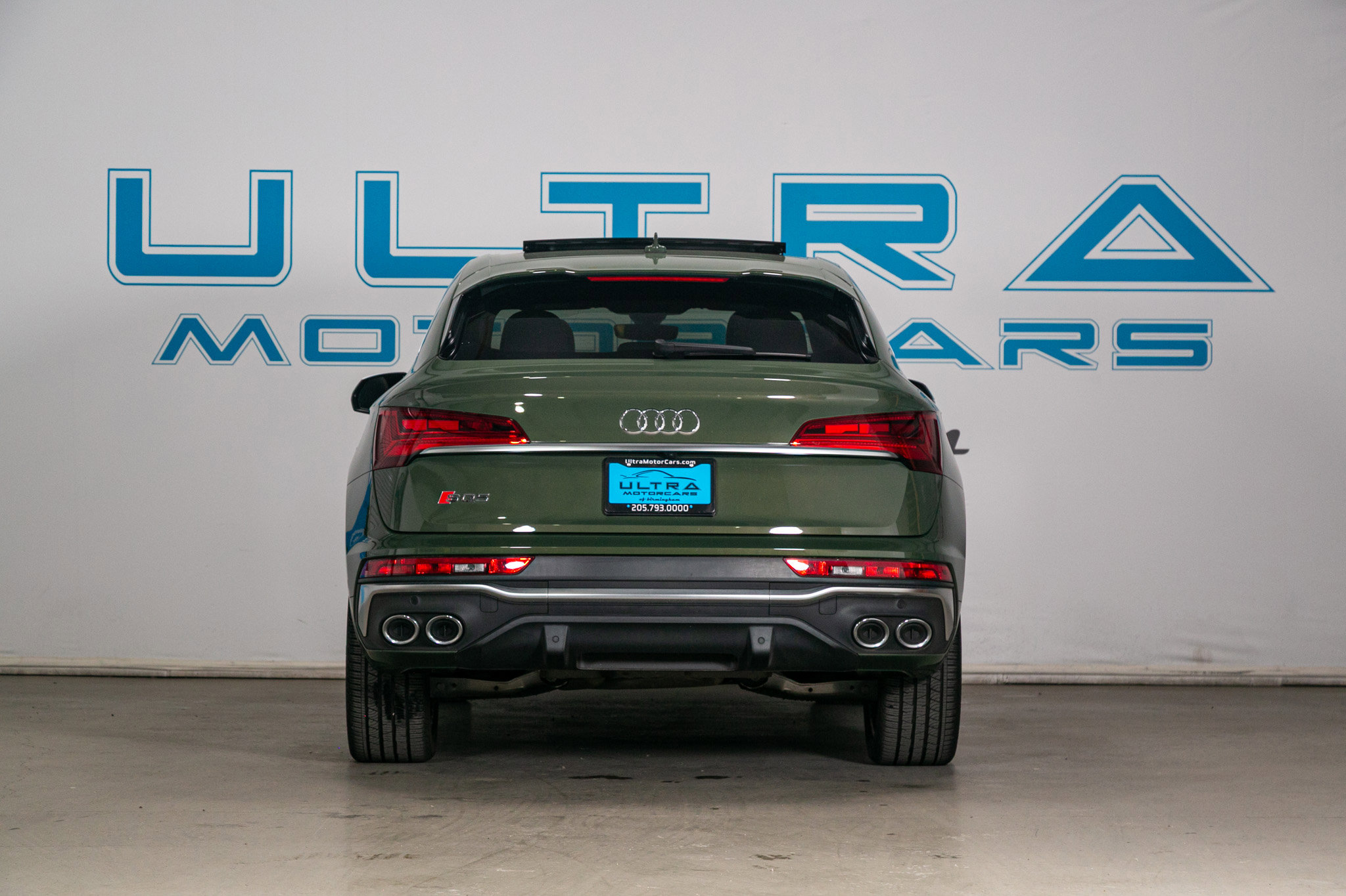 Used 2023 Audi SQ5 Prestige w/ Prestige Package image 18