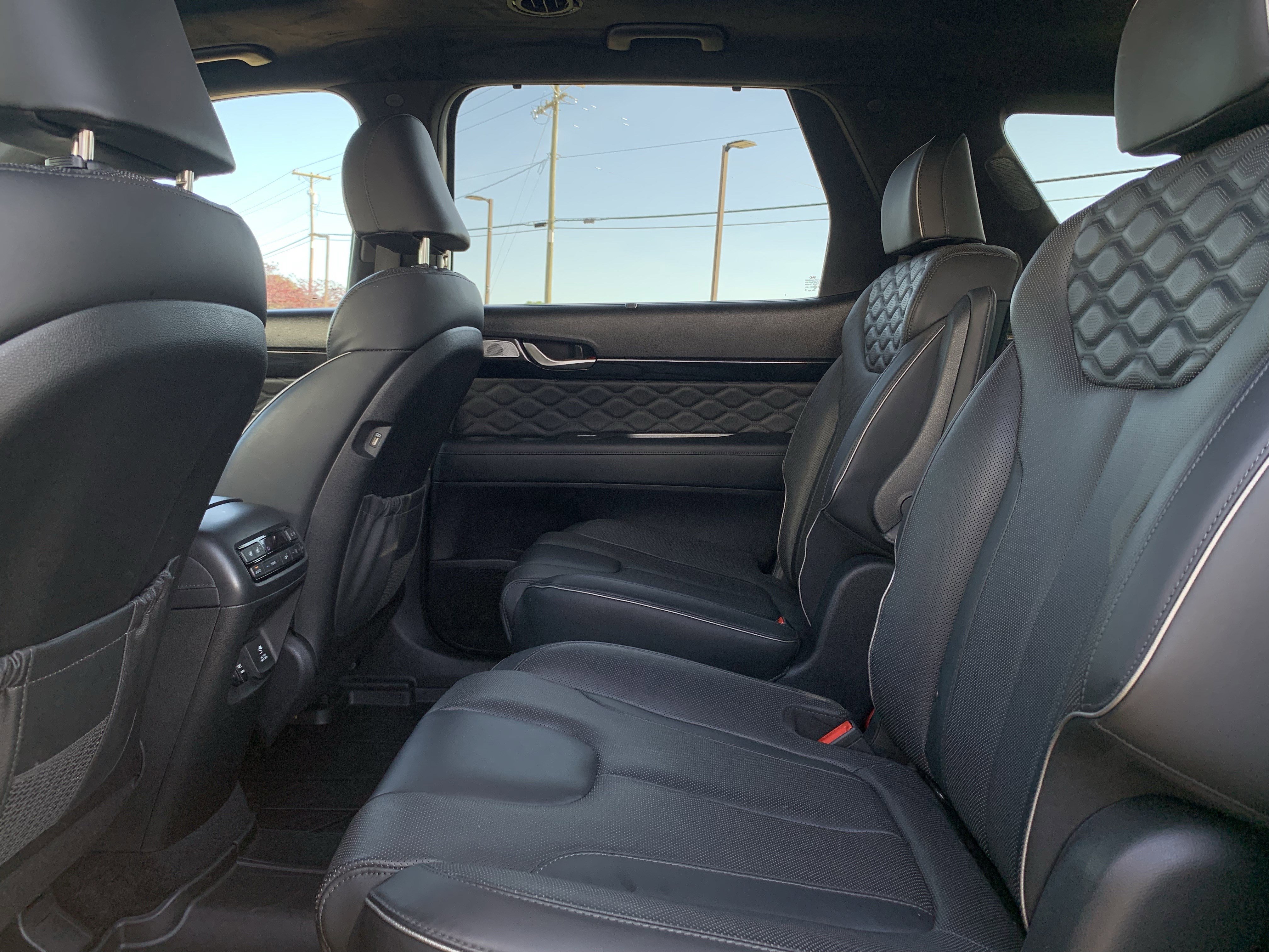 Used 2021 Hyundai Palisade Calligraphy w/ Cargo Package image 32