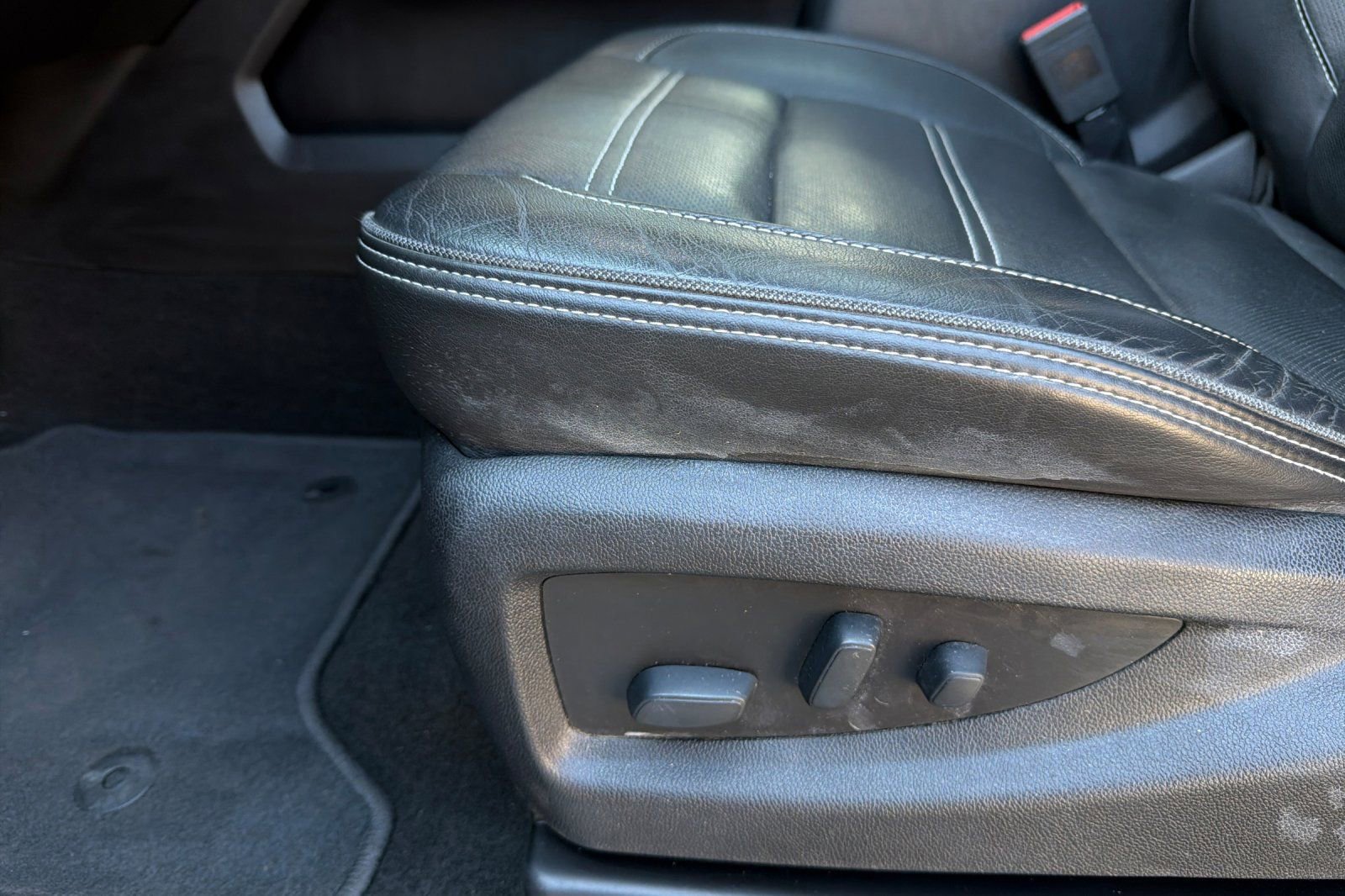 Used 2018 GMC Sierra 2500 Denali w/ Duramax Plus Package image 12