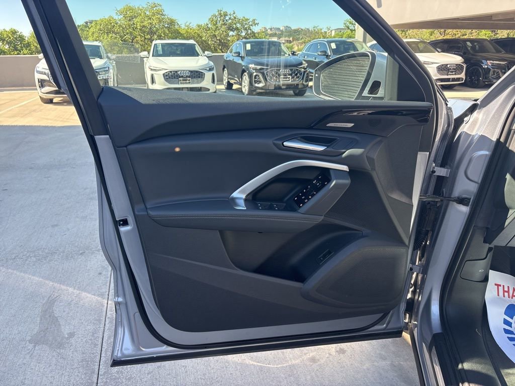 Used 2025 Audi Q5 Premium Plus w/ Premium Plus image 10