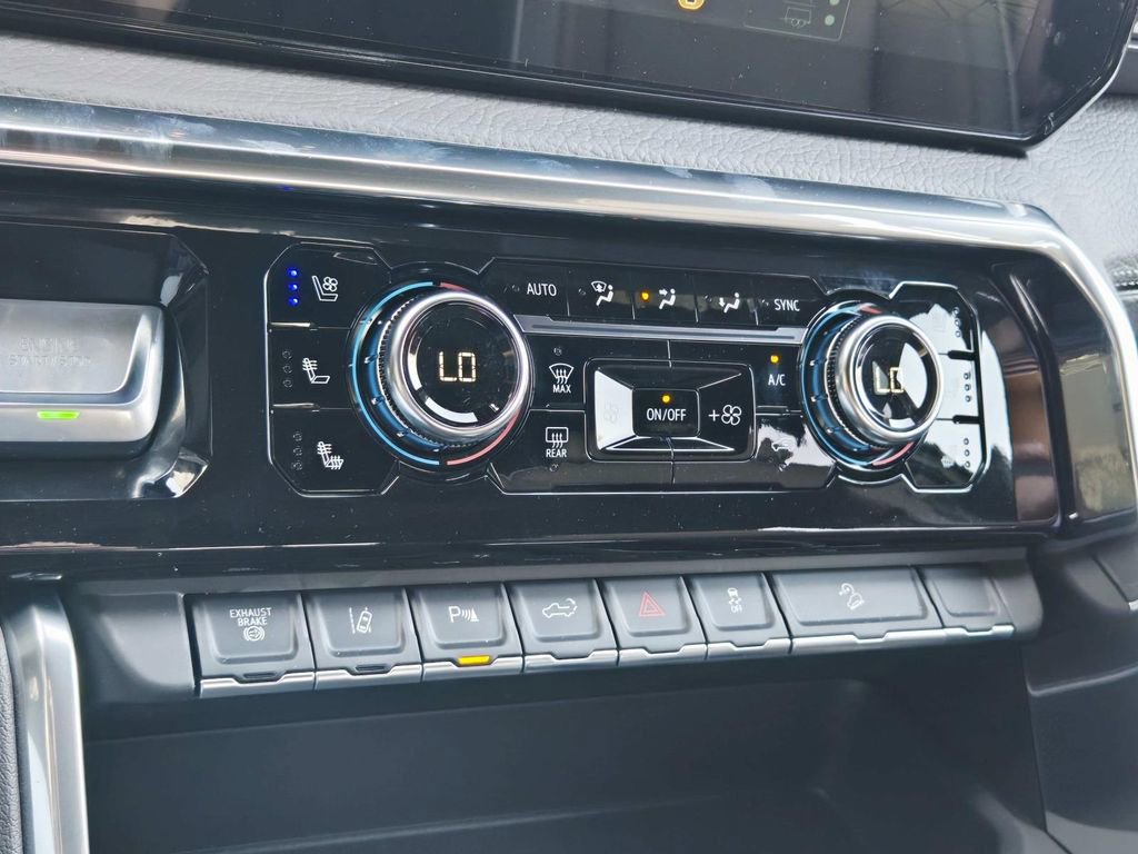 New 2026 GMC Sierra 2500 Denali w/ Denali Reserve Package image 34