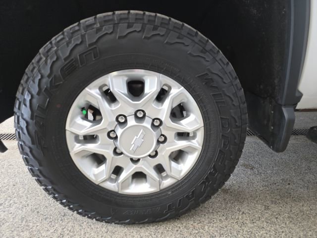 Used 2020 Chevrolet Silverado 2500 LTZ w/ LTZ Plus Package image 26