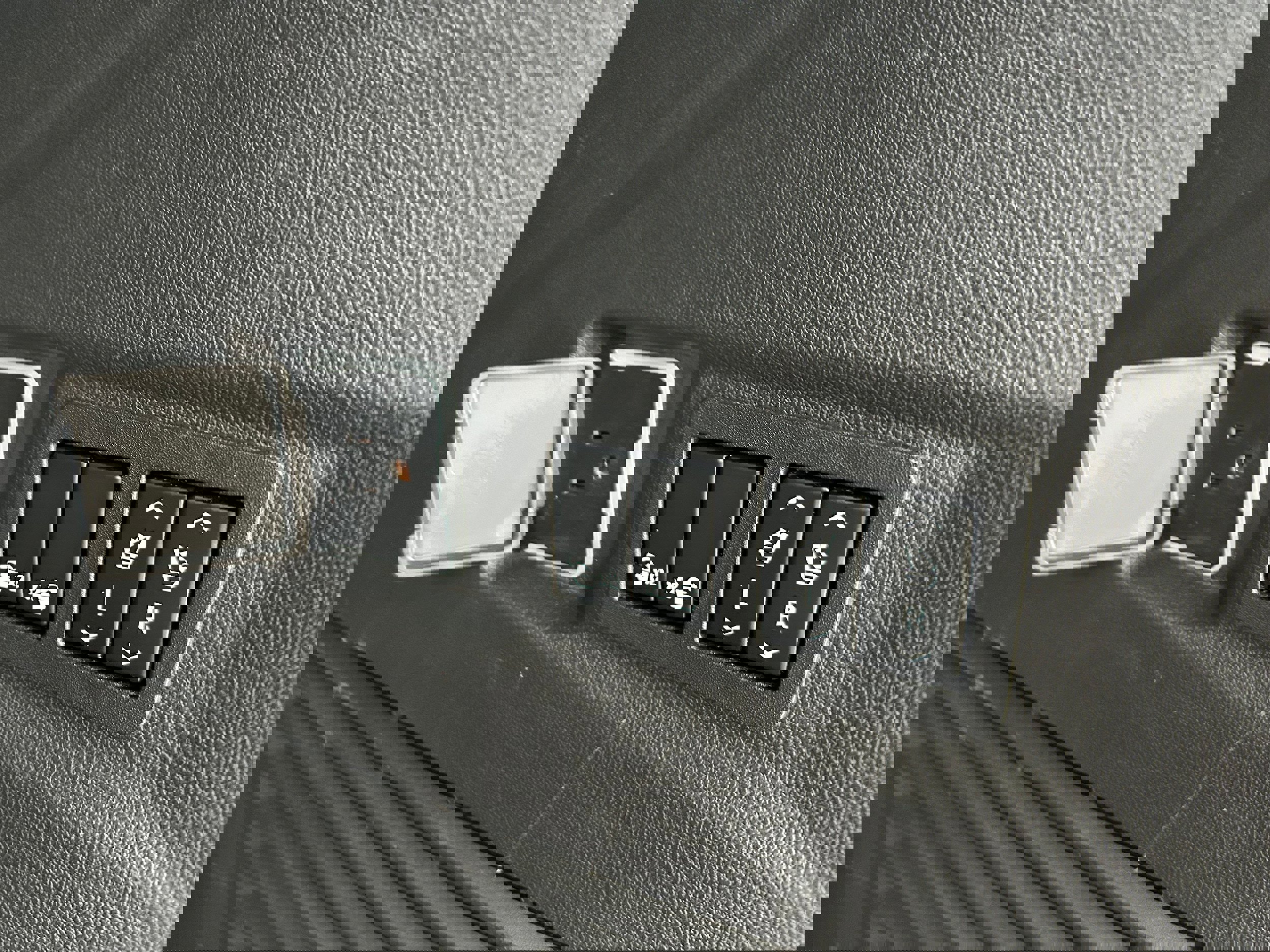 Used 2022 Chevrolet Tahoe Z71 w/ Luxury Package image 11