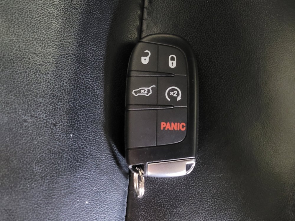 Used 2020 Jeep Grand Cherokee Limited w/ Trailer Tow Group IV image 32