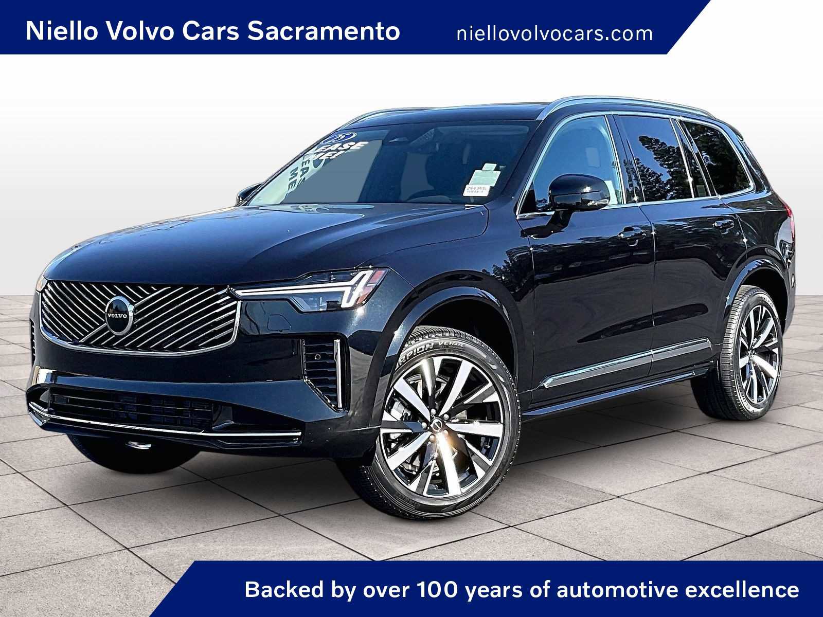 Used 2025 Volvo XC90 B5 Core w/ Protection Package Premier