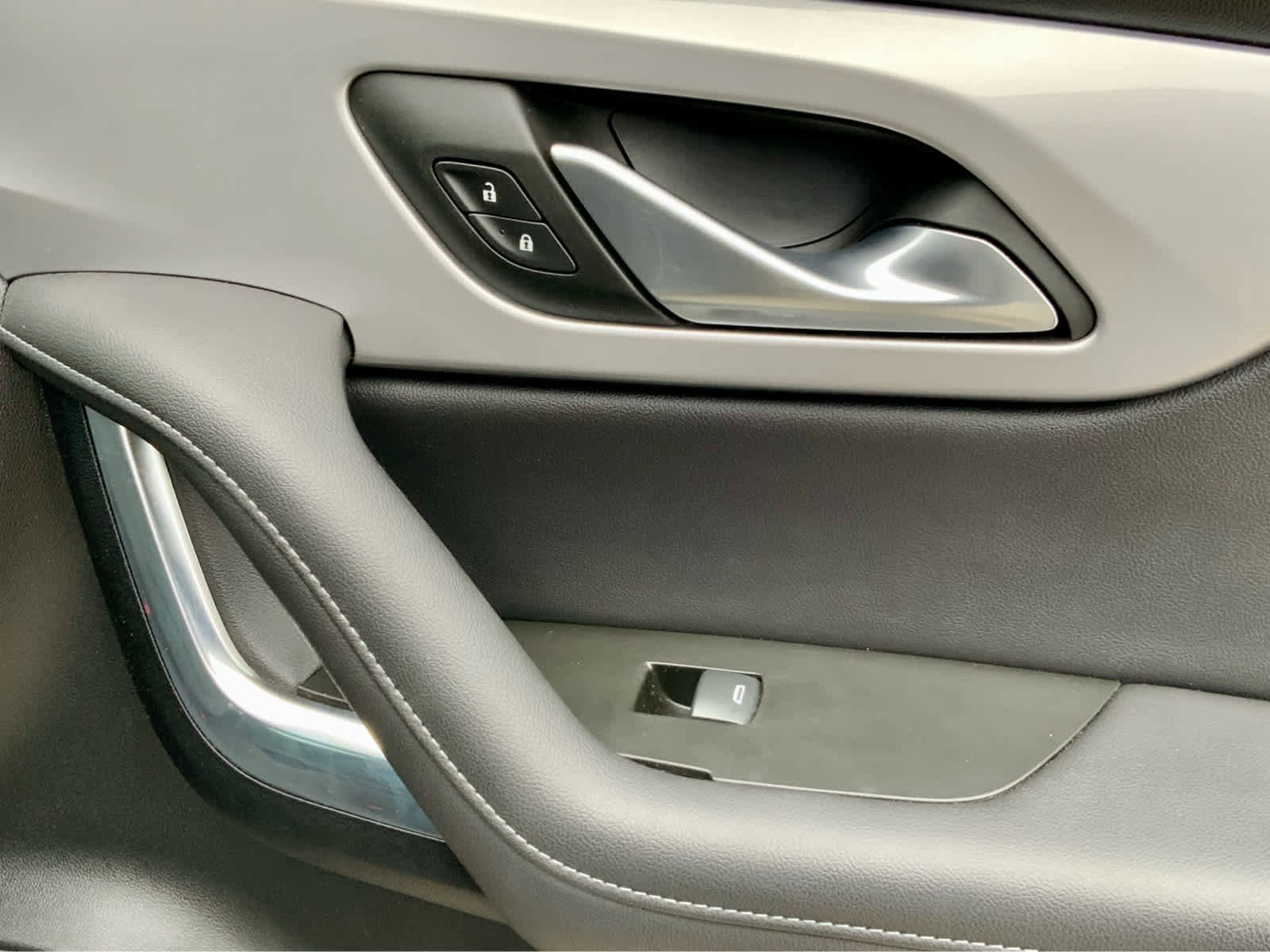 Used 2022 Chevrolet Blazer LT image 53