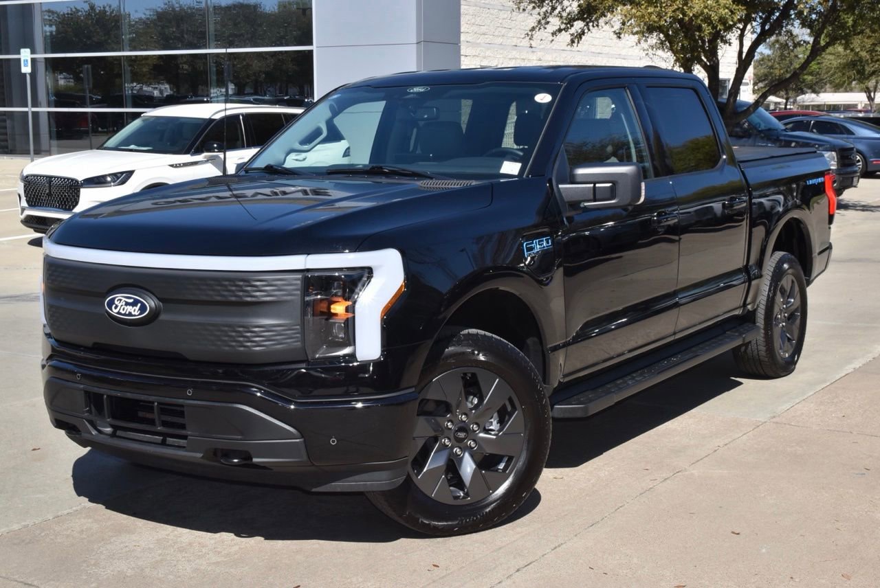 Used 2025 Ford F150 Lightning Flash AWD/4WD image 39