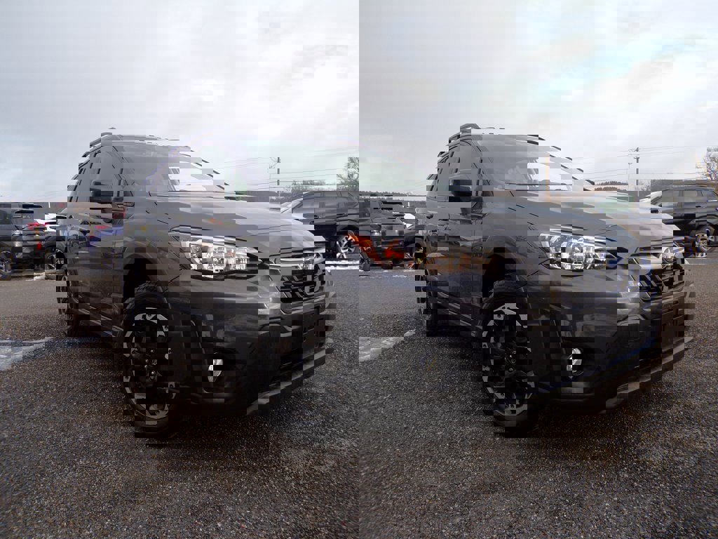 Used 2023 Subaru Crosstrek 2.0i Premium image 5