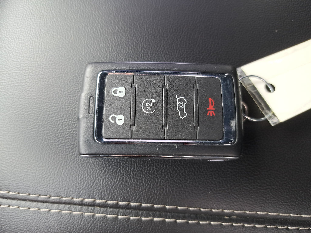 Certified 2025 Jeep Grand Cherokee Altitude AWD/4WD image 35