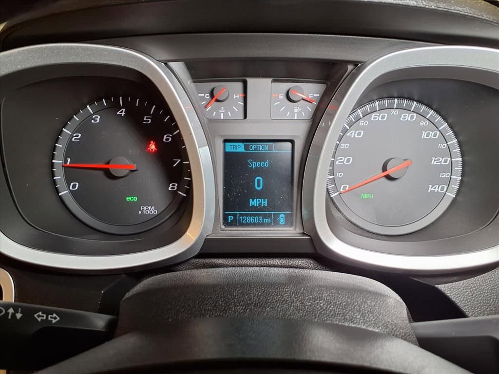 Used 2017 Chevrolet Equinox LT w/ Convenience Package image 9