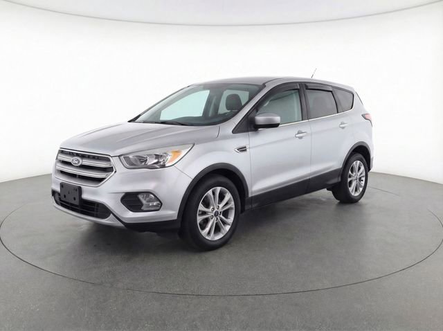 Used 2017 Ford Escape SE image 9
