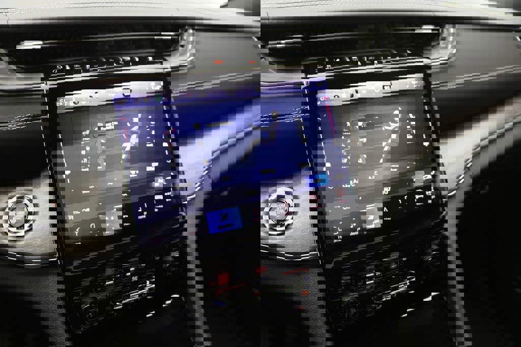 Used 2023 Jeep Grand Cherokee Overland AWD/4WD image 23