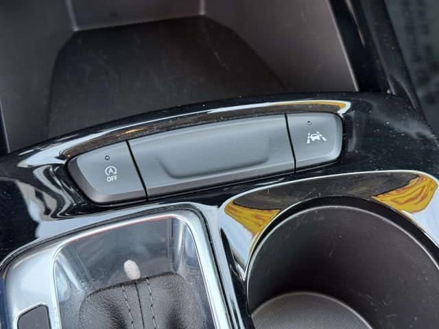 Certified 2025 Chevrolet Trax LT FWD image 26