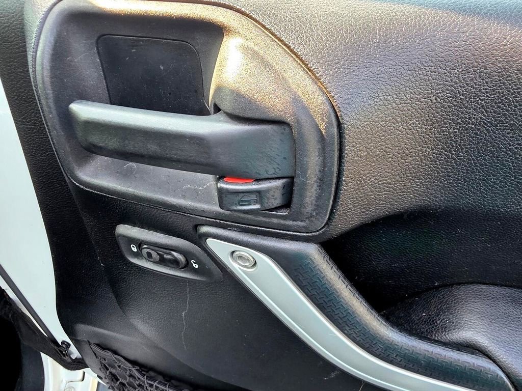 Used 2014 Jeep Wrangler Unlimited Sahara w/ Dual Top Group image 37