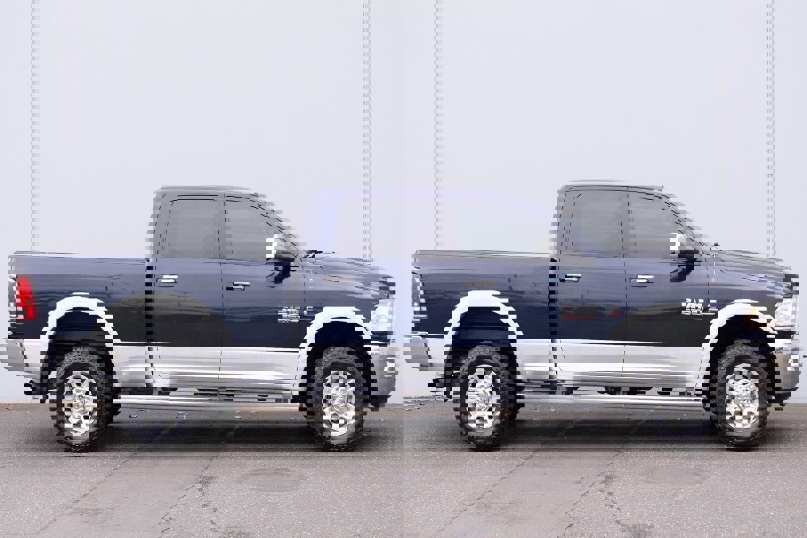 Used 2013 RAM 2500 Laramie image 30