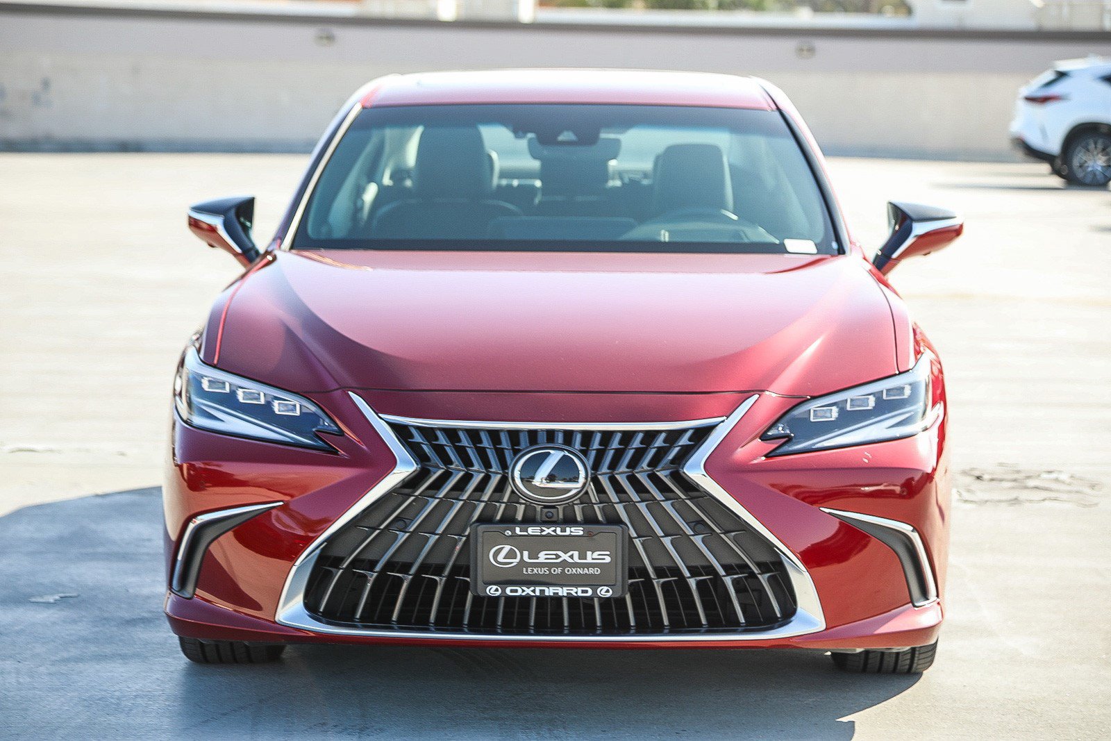 Used 2024 Lexus ES 300h w/ Accessory Package (Z2) FWD image 2