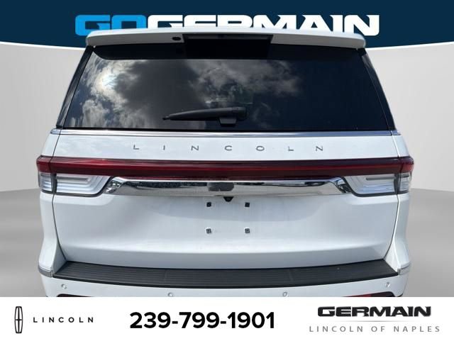 Used 2023 Lincoln Navigator Reserve AWD/4WD image 6