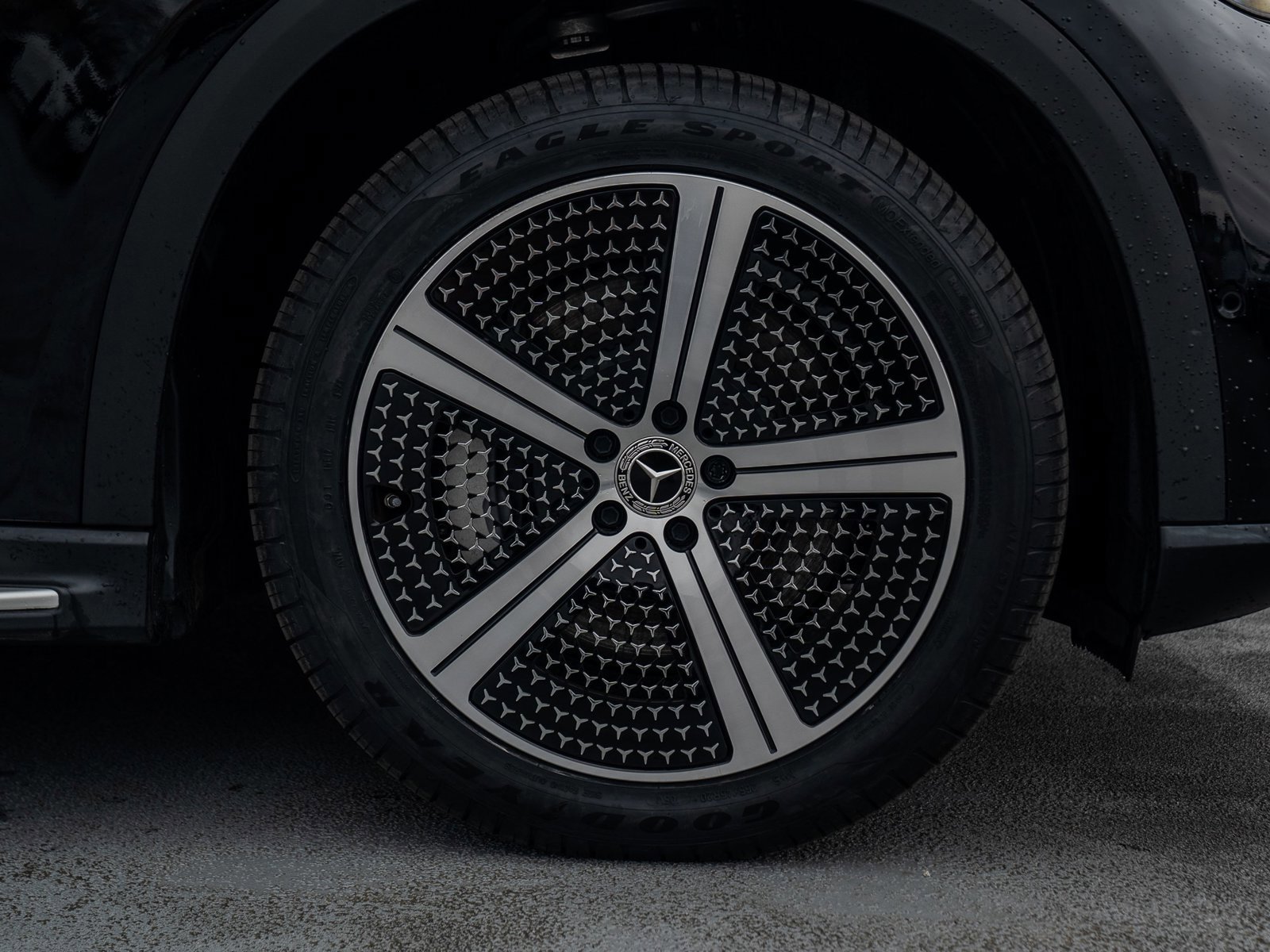 Used 2024 Mercedes-Benz EQE 350+ 4MATIC SUV w/ Driver Assistance Package image 13