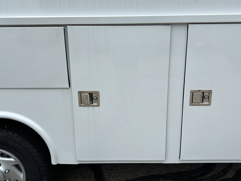 New 2025 Ford E-350 and Econoline 350 Super Duty w/ Power Equipment Group image 39