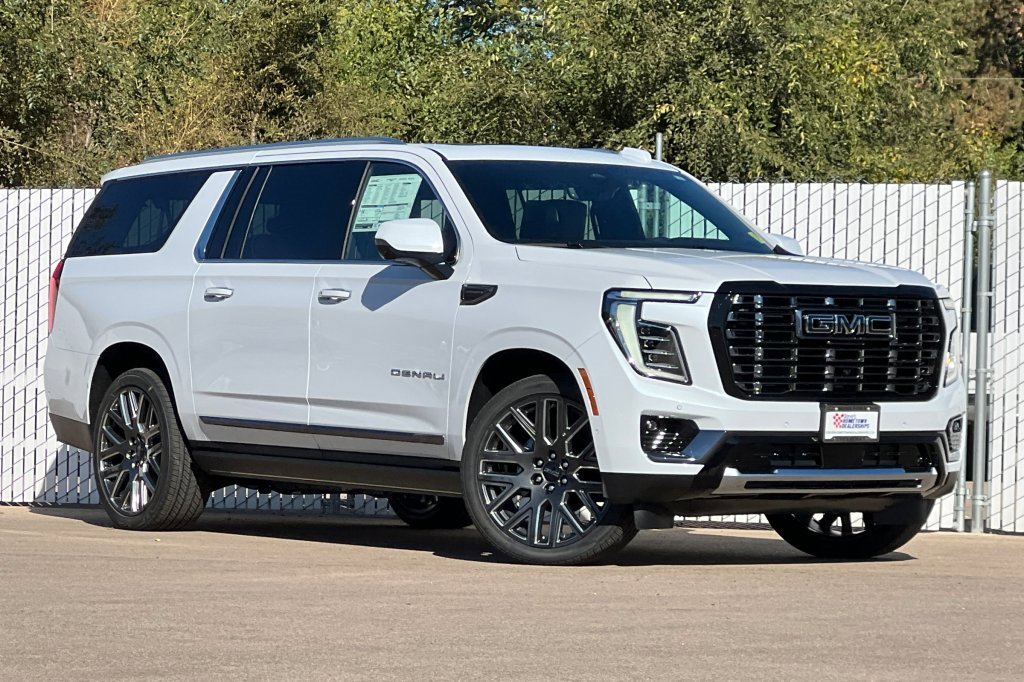 New 2026 GMC Yukon XL Denali Ultimate image 2