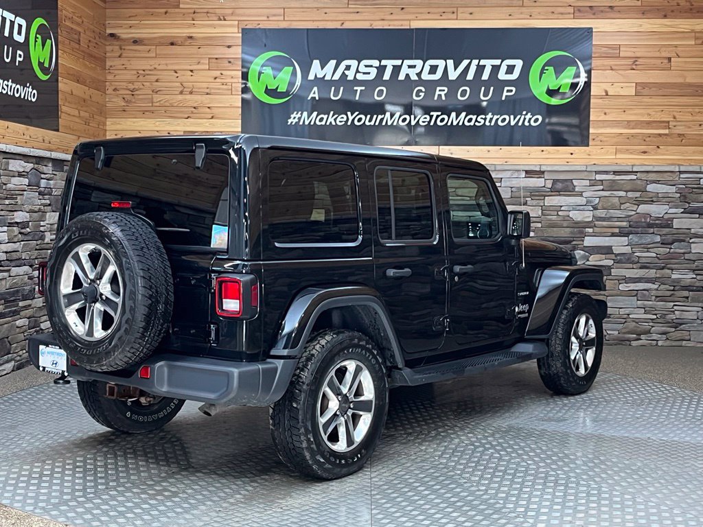 Used 2018 Jeep Wrangler Unlimited Sahara w/ Cold Weather Group AWD/4WD image 17