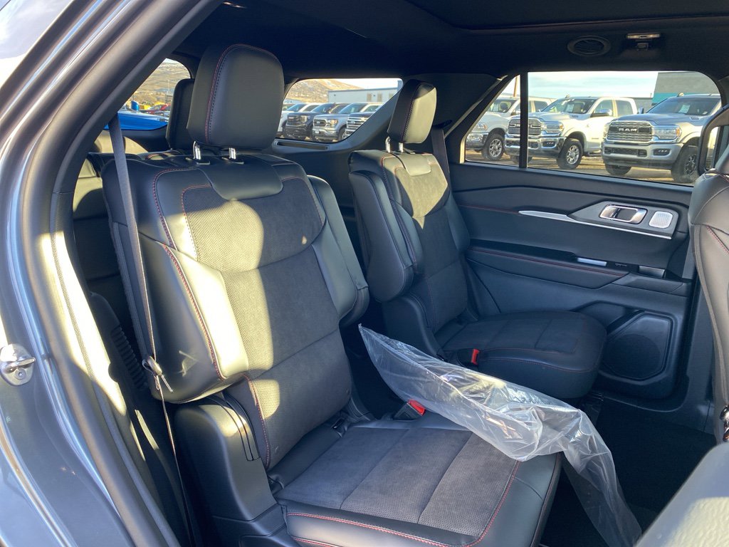 New 2026 Ford Explorer ST w/ Sun And Sound Package image 7