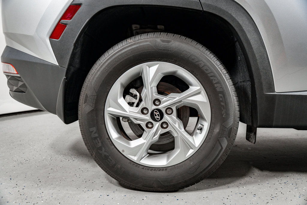 Certified 2023 Hyundai Tucson SEL AWD/4WD image 7