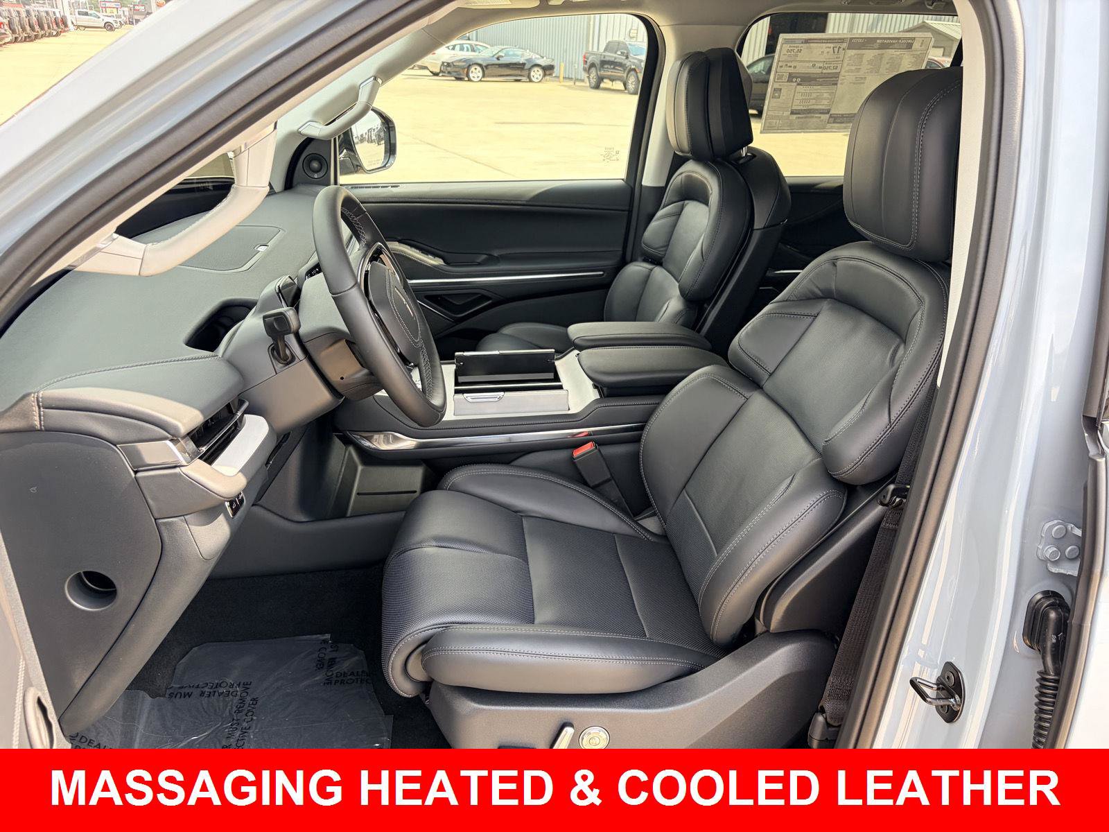 New 2027 Lincoln Navigator Reserve AWD/4WD image 3