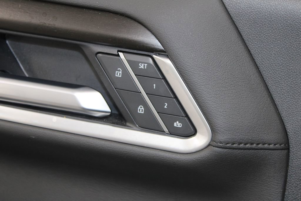 Used 2025 GMC Sierra 2500 Denali w/ Denali Reserve Package image 29