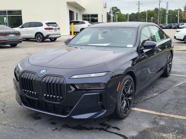 New 2026 BMW 750e xDrive w/ Executive Package image 7