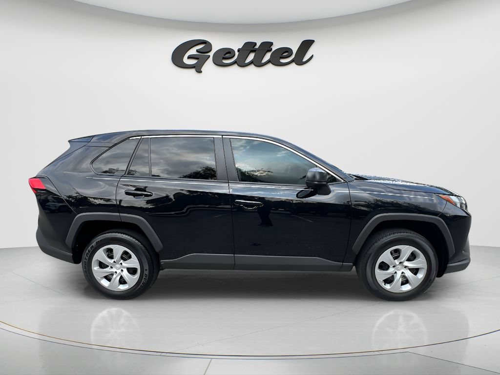 Used 2025 Toyota RAV4 LE FWD image 4