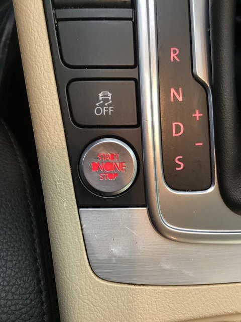 Used 2016 Volkswagen CC Sport image 28