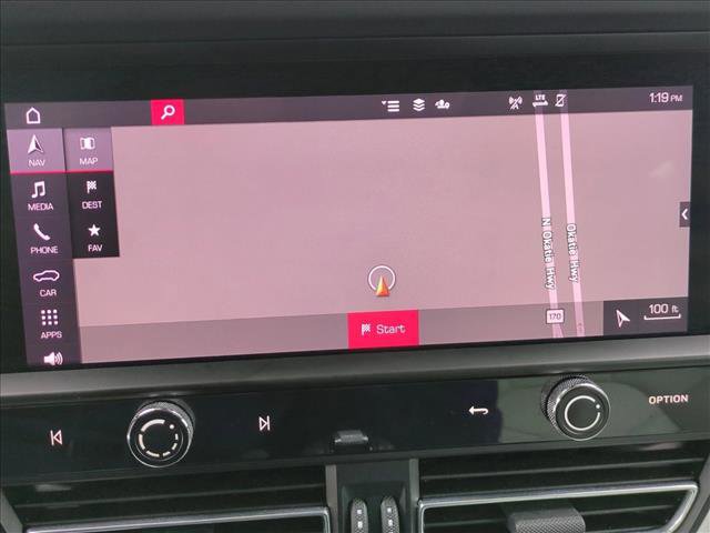 Used 2022 Porsche Macan image 13