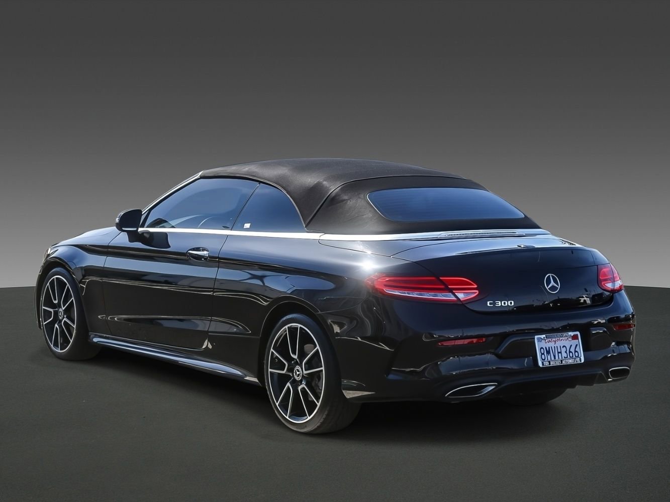Used 2019 Mercedes-Benz C 300 Cabriolet image 2