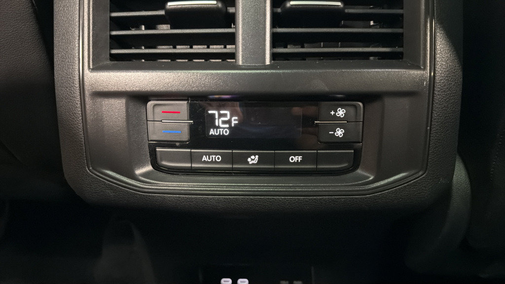 Used 2021 Volkswagen Atlas SEL AWD/4WD image 37